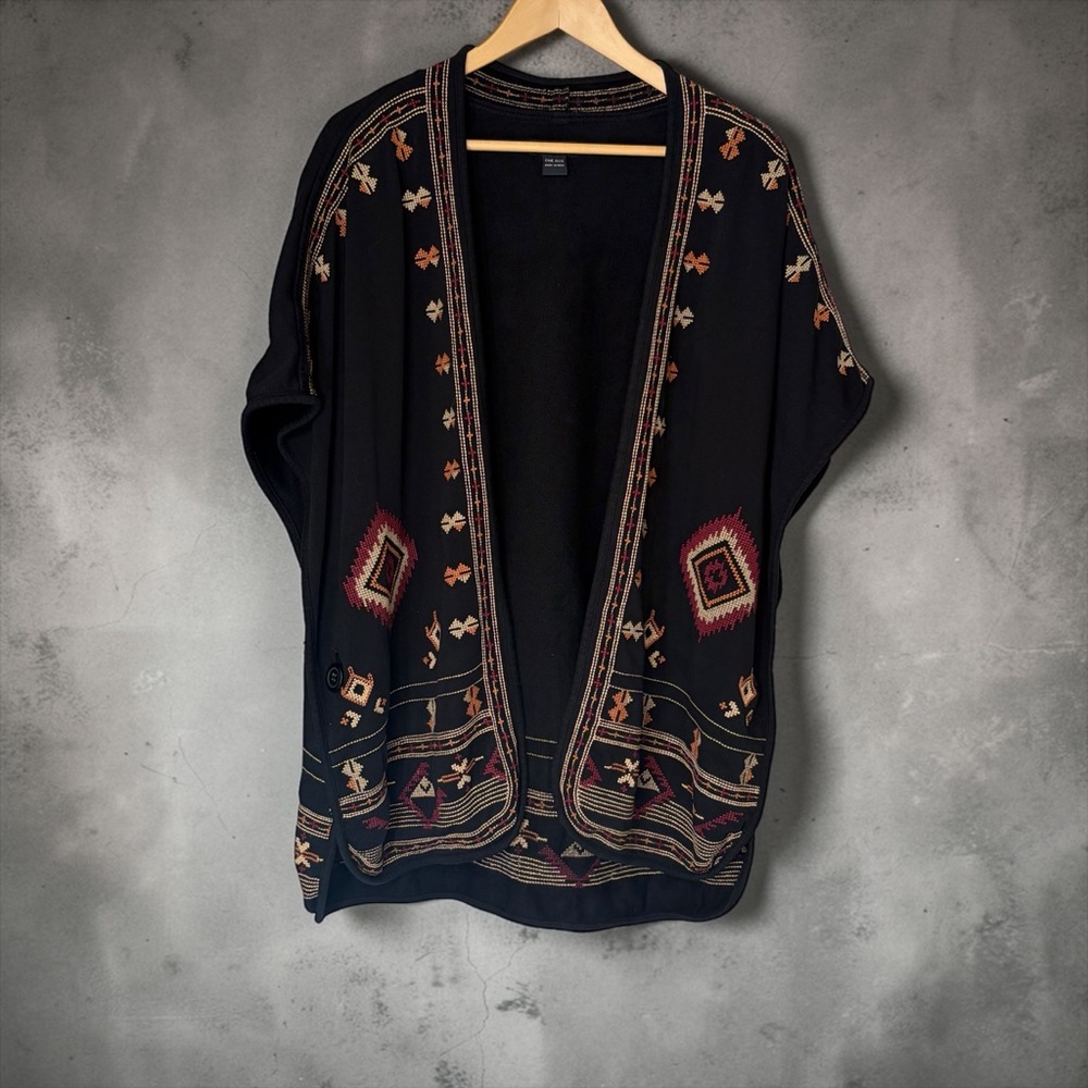 LUCKY BRAND BLACK AZTEC-INSPIRED EMBROIDERED OPEN-FRONT KIMONO VEST OSFM